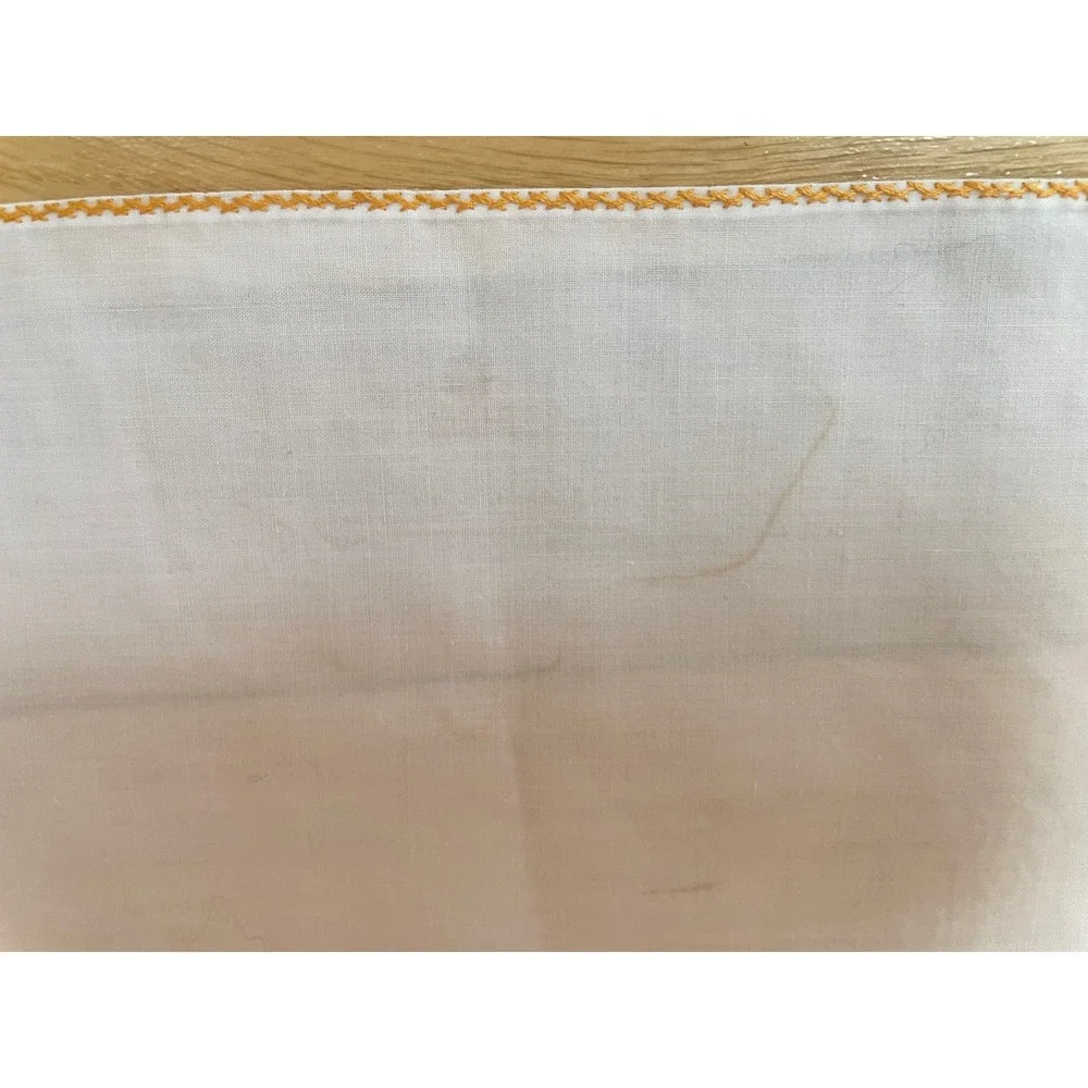 Vintage Hand Embroidered‎ Floral Applique Tablecloth White Yellow Orange 99x65